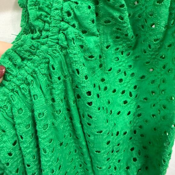Tuckernuck Pomander Place Kelly Green Eyelet Off Shoulder Ruffle Top Medium - Picture 6 of 6